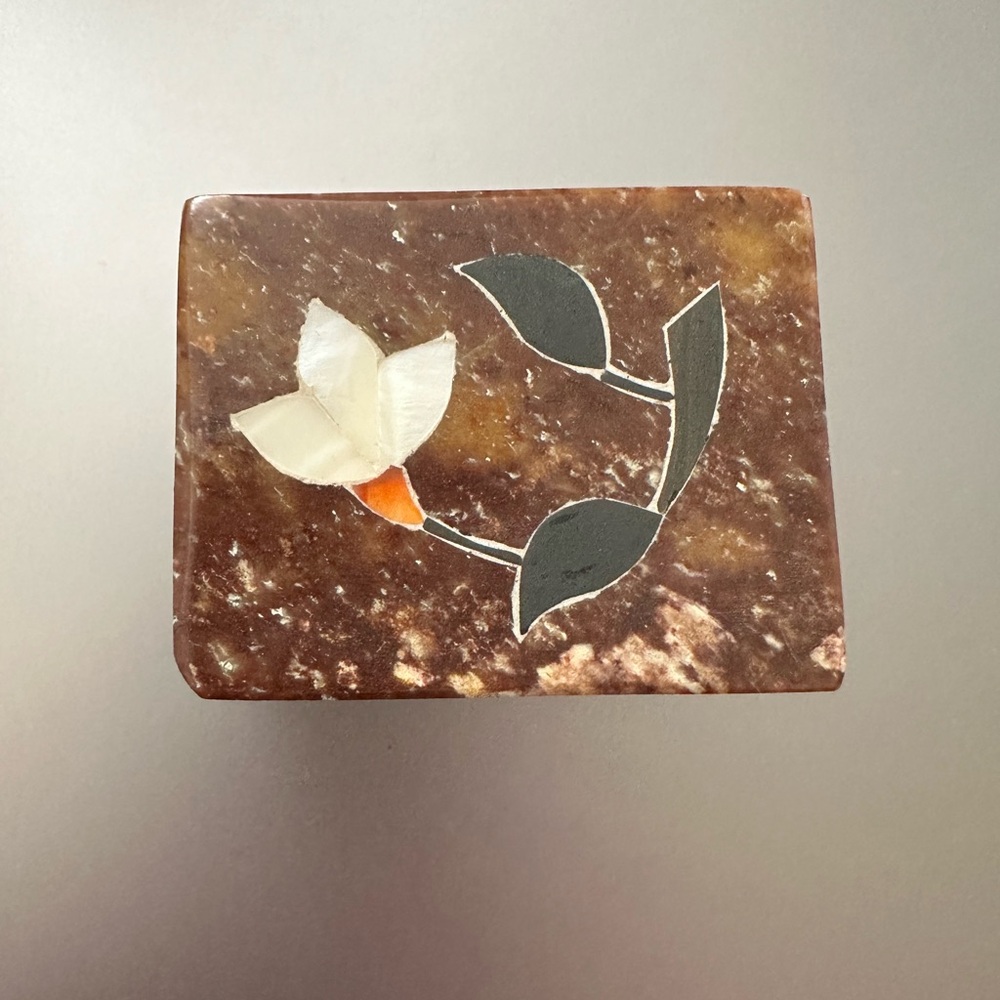 Jewelry Gift Box Small Stone Mother of pearl inlay flower Ring Holder vintage